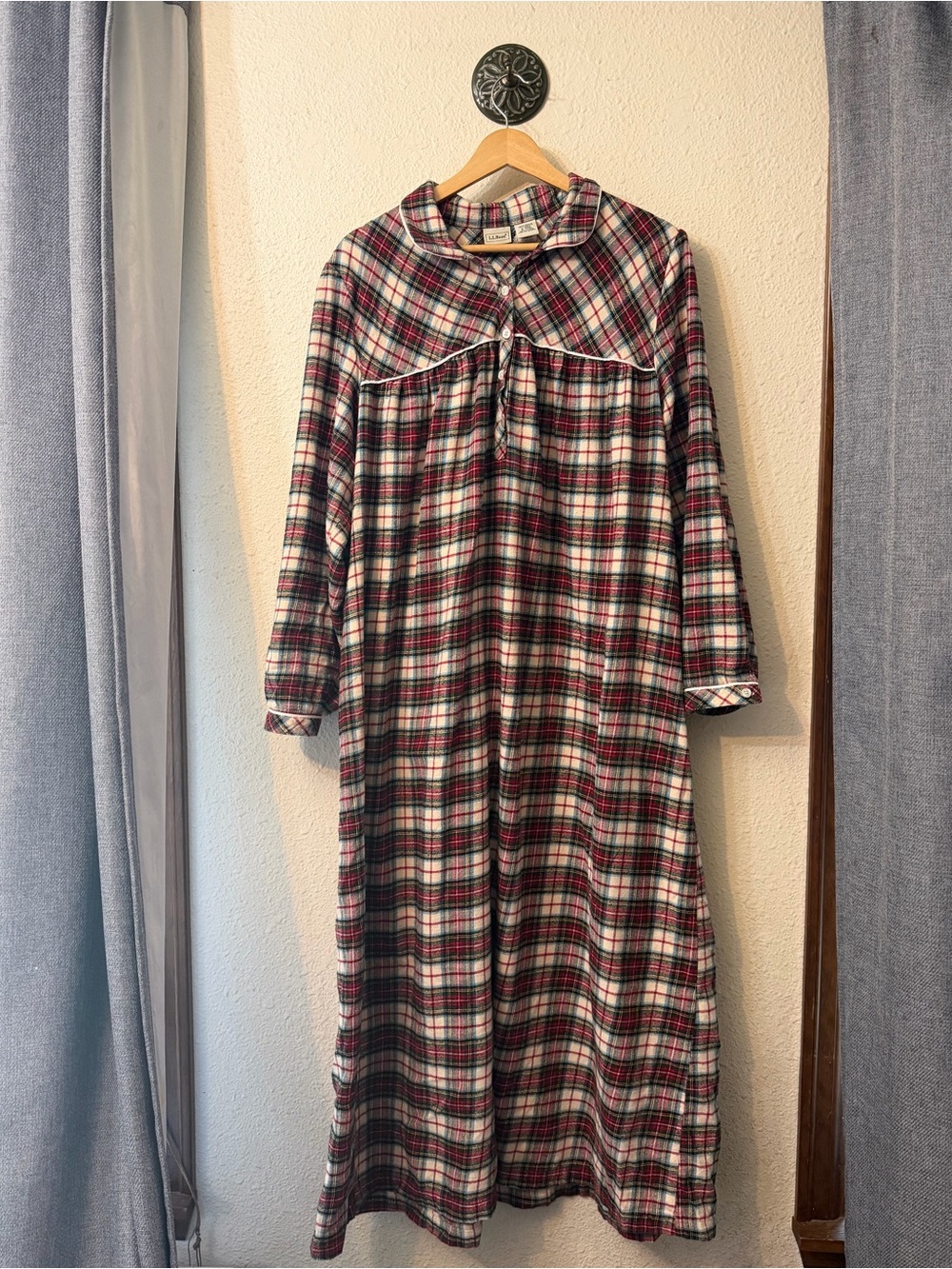 L.L. Bean Plaid Flannel Pajamas - Lg
